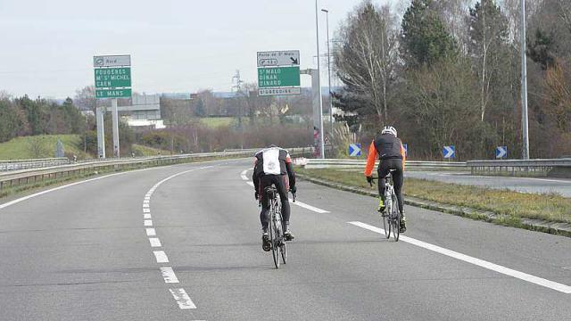 rennes.la-rocade-vide-pendant-une-heure.jpg